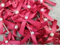 Vývazek, svatební mašlička na myrtu jednoduchá vínová...