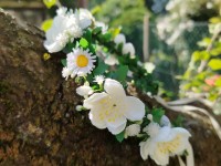 Věneček/čelenka do vlasů bílý...