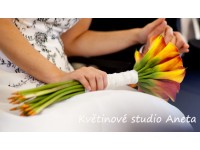 Svatební kytice oranžové kaly...