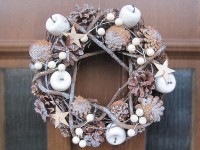 Zimní věnec s jablíčky 25cm...