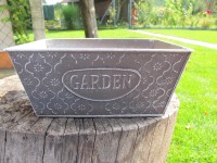 Plechový truhlík GARDEN...
